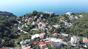 thumb_3364332_rezevici-land-for-sale-villa-luxury-real-estate-budva.jpg