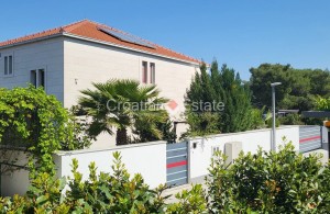 thumb_3412188_croatia-brac-house-sea-view-pool-sale-100-.jpg