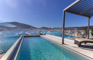 thumb_3443069_croatia-marina-villa-seafront-pool-barbecue-sale-101-.jpg