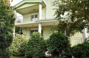thumb_3454411_blue-and-gold-real-estate-listing-instagram-post.zip---1.jpg